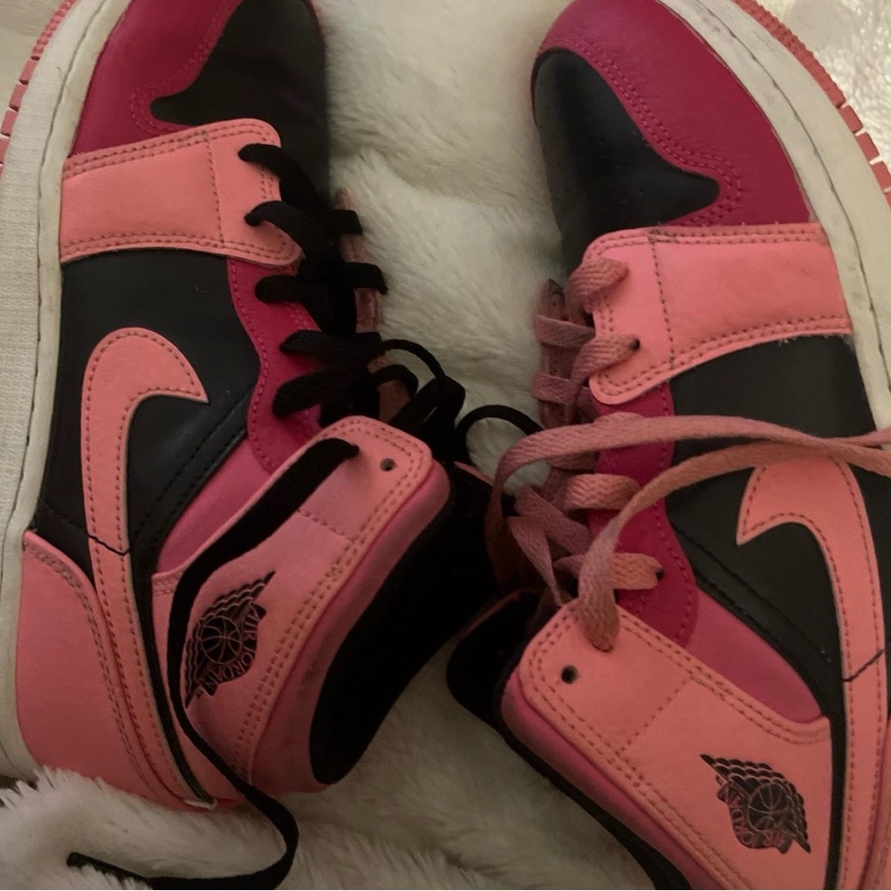 Jordan Women's Sneakers in Pink and Black